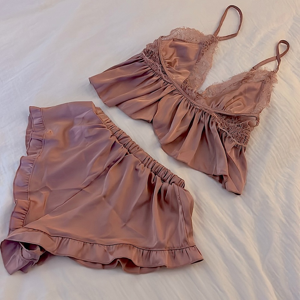 Never worn lingerie set size XS